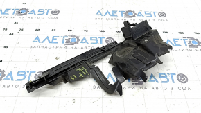 Right radiator deflector for VW Jetta 19-21 1.4T, broken mount