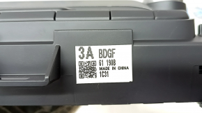 Mazda CX-30 20-23 manual climate control, scratches