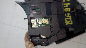The steering wheel controls on the VW Jetta 19-23 are broken.