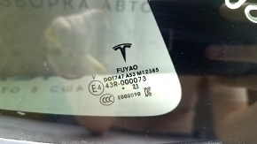 Tesla Model Y 20-25 rear right window with black molding and scratches