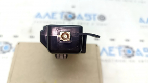 Tesla Model Y 20-25 Bluetooth Antenna: Bent Mount