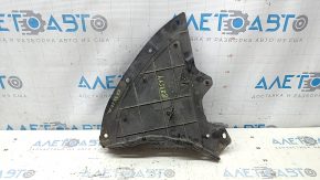 The front left fender liner of the Mazda CX-30 20-23 is worn and broken.