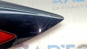Tesla Model Y 20-25 rear right fender reflector, broken mount, scratches