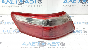 Toyota Camry v40 left outer fender light, scratches, glue