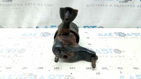 The left engine mount for a Toyota Camry V40 3.5 is rusty.