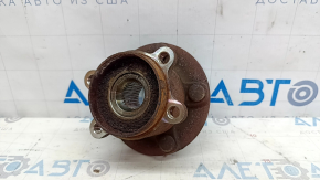 Mazda CX-9 16-23 AWD rear right wheel hub, rusty