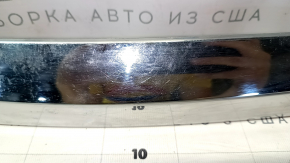 Trunk lid molding, chrome, Nissan Altima 16-18 rest. Chrome, worn, broken fasteners.