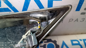 Trunk lid molding, chrome, Nissan Altima 16-18 rest. Chrome, worn, broken fasteners.