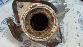 Mitsubishi Outlander 22-25 2.5 FWD exhaust manifold with catalytic converter, rusty