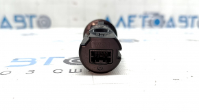 USB Hub Ford Edge 15-24 rear