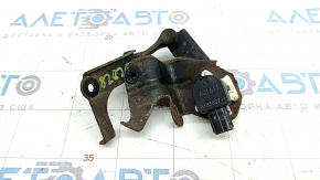 The Mazda CX-9 16-17 tilt sensor is rusty.