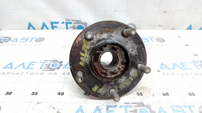 Mazda CX-9 16-23 front right wheel hub, rusty