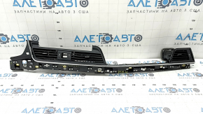 Central and right air duct deflector for Audi Q5 80A 21-24, glossy black with chrome, broken mount, scratches, cracks