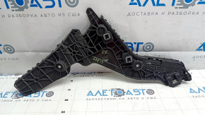 The right rear bumper mount on the Audi E-Tron 19-23 fender is broken.