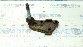The rear differential bracket for the Mazda CX-9 16-23 is rusty.