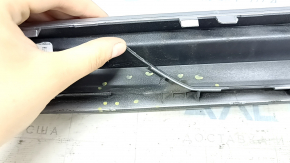Lower front right door trim for Audi Q5 80A 21-24: no trim, crack, nicks, scratches, broken fasteners