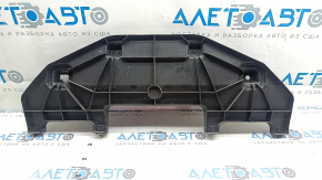 The lower central rear bumper bracket for the Audi E-Tron 19-23 is broken and cracked.