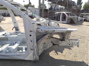 Front right quarter panel of an Audi Q5 80A 18-24 on the body, white, dented threshold