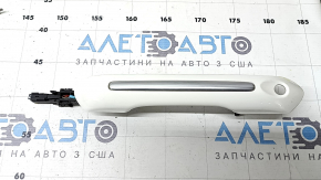 Ford Explorer 2020-23 keyless outer front left door handle with matte chrome molding, Platinum. Scratches.