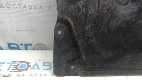 The rear engine guard of the BMW 3 Series 19-25 RWD is worn out.