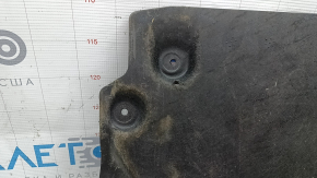 The front engine guard of the BMW 3 G20 19-24 RWD is worn out.