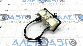 Rear view camera with button and trunk release handle for VW Tiguan 09-17