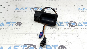 Rear view camera with button and trunk release handle for VW Tiguan 09-17