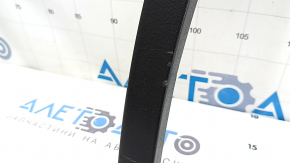 Front left fender arch trim for VW Tiguan 2018 (scratches, cracked mount, crack, scratches)