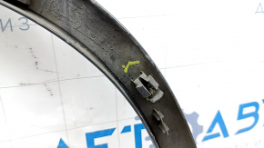Front left fender arch trim for VW Tiguan 2018 (scratches, cracked mount, crack, scratches)