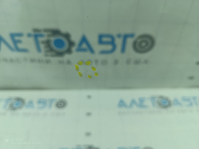 Porsche Macan 15-18 windshield with rain sensor, chips, sand, cracks in the mount