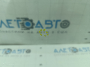 Porsche Macan 15-18 windshield with rain sensor, chips, sand, cracks in the mount