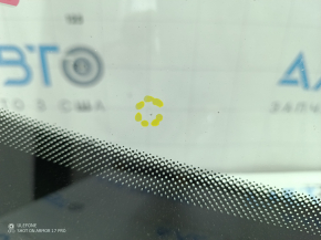 Porsche Macan 15-18 windshield with rain sensor, chips, sand, cracks in the mount