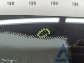 Porsche Macan 15-18 windshield with rain sensor, chips, sand, cracks in the mount