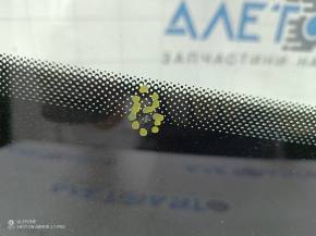 Porsche Macan 15-18 windshield with rain sensor, chips, sand, cracks in the mount