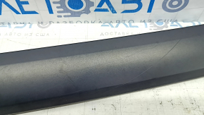 Right front pillar molding for Nissan Rogue 21-24 is worn.