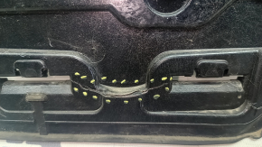 Right charging port plug for Audi E-Tron 19-23 cracked, broken fastener