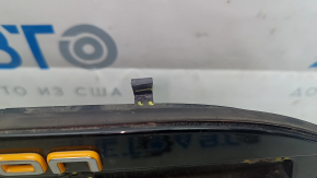 Right charging port plug for Audi E-Tron 19-23 cracked, broken fastener