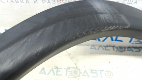 Rear right fender arch trim for Nissan Rogue 21-24 US built, structure, scratches, scuffs, broken fasteners, cracks in fasteners