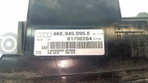Interior light for the central trunk door of the Audi E-Tron 19-21