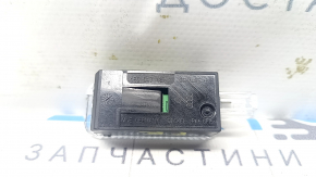 Glove compartment light for the Audi E-Tron 19-23