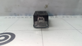 Glove compartment light for the Audi E-Tron 19-23
