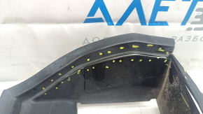 The upper radiator duct of the Audi E-Tron 19-23 has a broken part of the housing, cracked