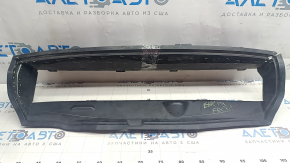 The upper radiator duct of the Audi E-Tron 19-23 has a broken part of the housing, cracked