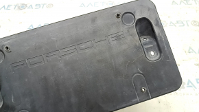 The front license plate area of the Porsche Macan 15-18 is worn out.