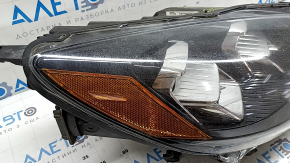 Right front headlight assembly for Ford Escape MK4 20-22 LED, needs polishing, cracked varnish
