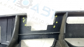 Rear bumper center mount for Porsche Macan 15-24 broken