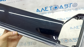 Right front panel trim for Porsche Macan 15-18, glossy black, scratches