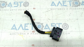 Left headlight connector for a Porsche Macan 15-18