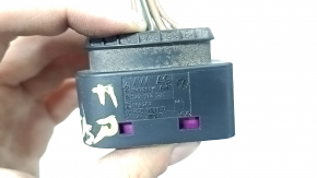 Right headlight connector for Porsche Macan 15-18