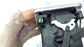 Front panel air vent, center right, Porsche Macan 15-15, without illumination, black with chrome, crack in mount